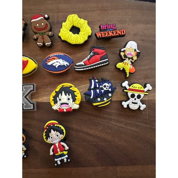 19 One Piece Anime Christmas Shoe Charms Multiple Characters Fits Crocs - Picture 3 of 4